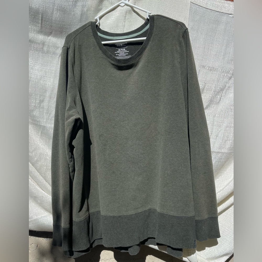 L.L. Bean, Cozy Split Hem Sweatshirt Women's Plus, Shadow Green Heather, 3X